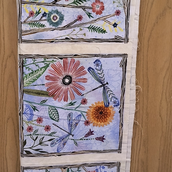 Floral flight pillow panel. Birds butterfly flowers dragonfly - Picture 3 of 10